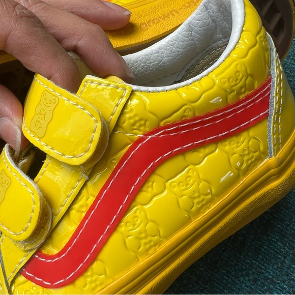Vans Kids Gummy Bears Haribo Special Edition Retails For $80 - Picture 7 of 9